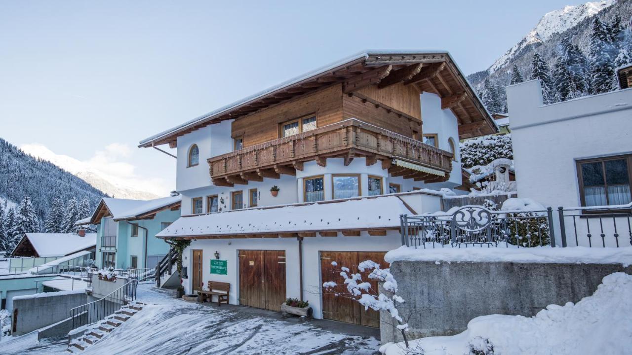 Haus Susanne Neustift im Stubaital Exterior photo